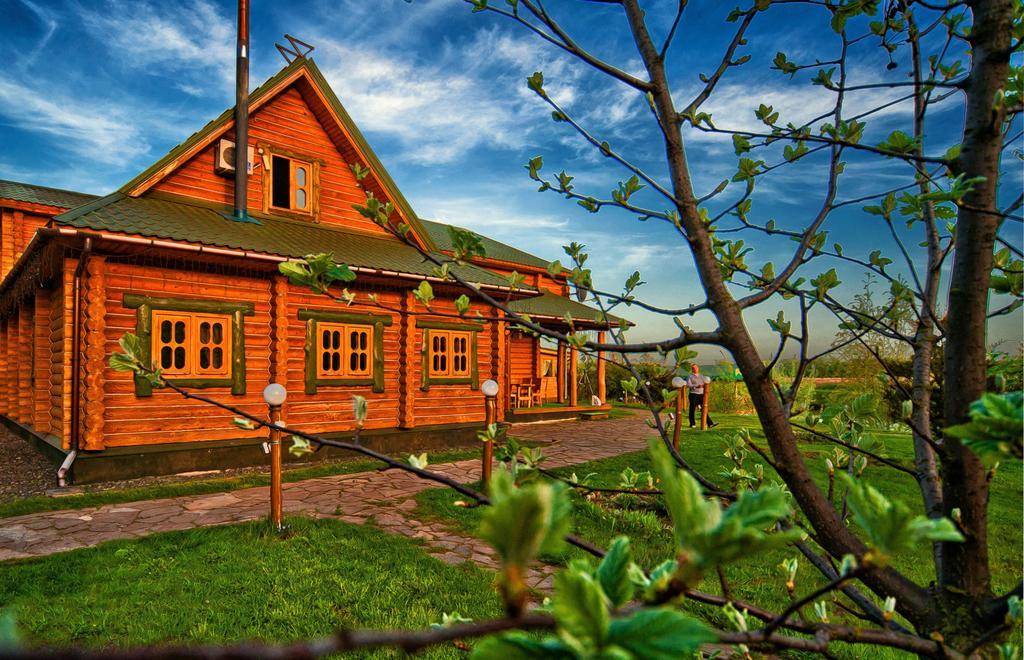 Gluhoman Hotel Poltava Exterior photo